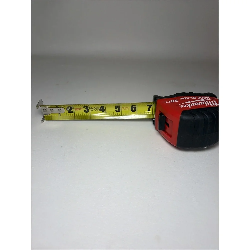 Milwaukee 48-22-1230 30 Ft. Wide Blade Tape Measure with 18 Ft.‎ Reach